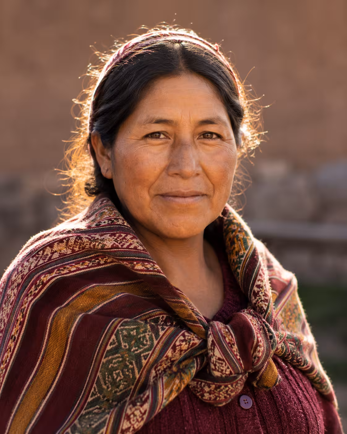 Mujer de una comunidad andina en retrato documental